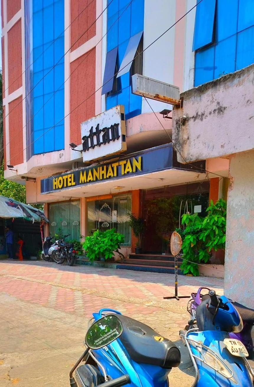 Hotel Manhattan Ченнаї Екстер'єр фото