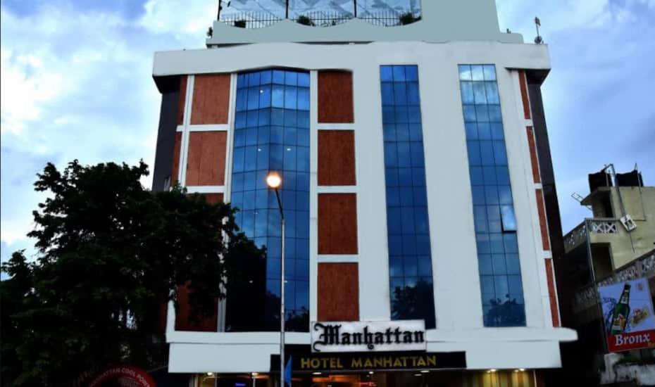 Hotel Manhattan Ченнаї Екстер'єр фото